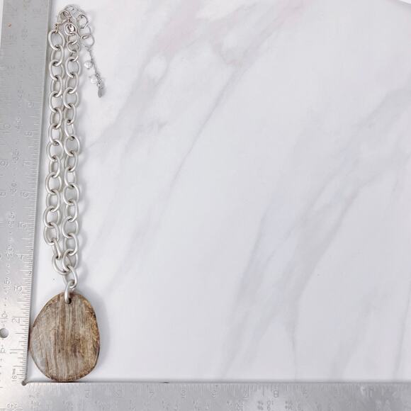 VTG Signed Furla Italy Earthy Pendant Necklace Chunky Silver Tone Chain, Pearls - Picture 9 of 10